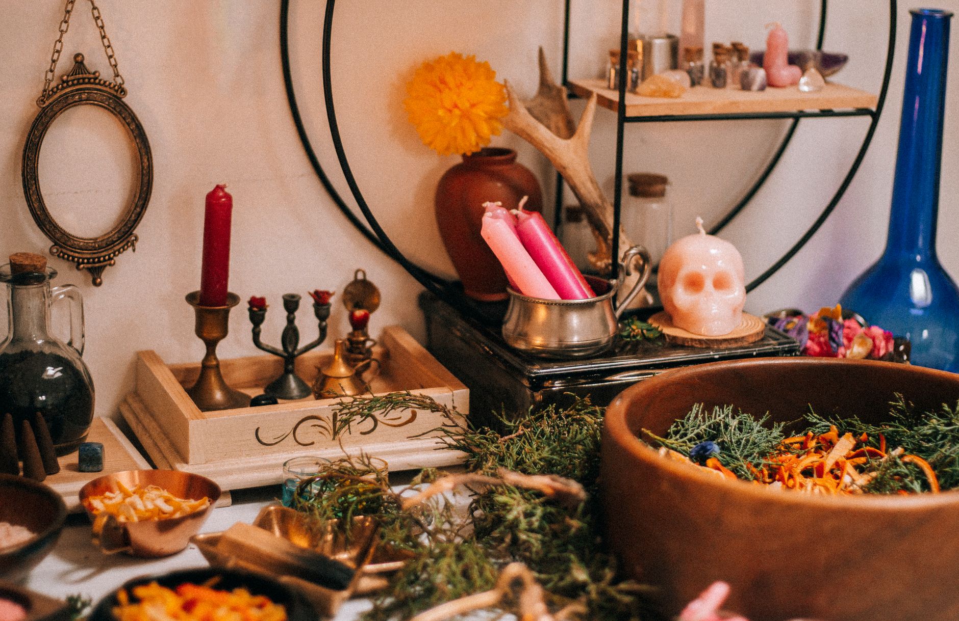 Essential Witchcraft Tools for Beginners: Altar, Candles, and More - moonrituallibrary