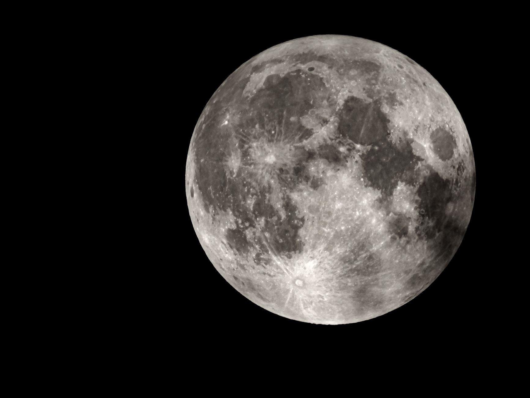 Moon Sign Compatibility: Unlocking Emotional Harmony - moonrituallibrary