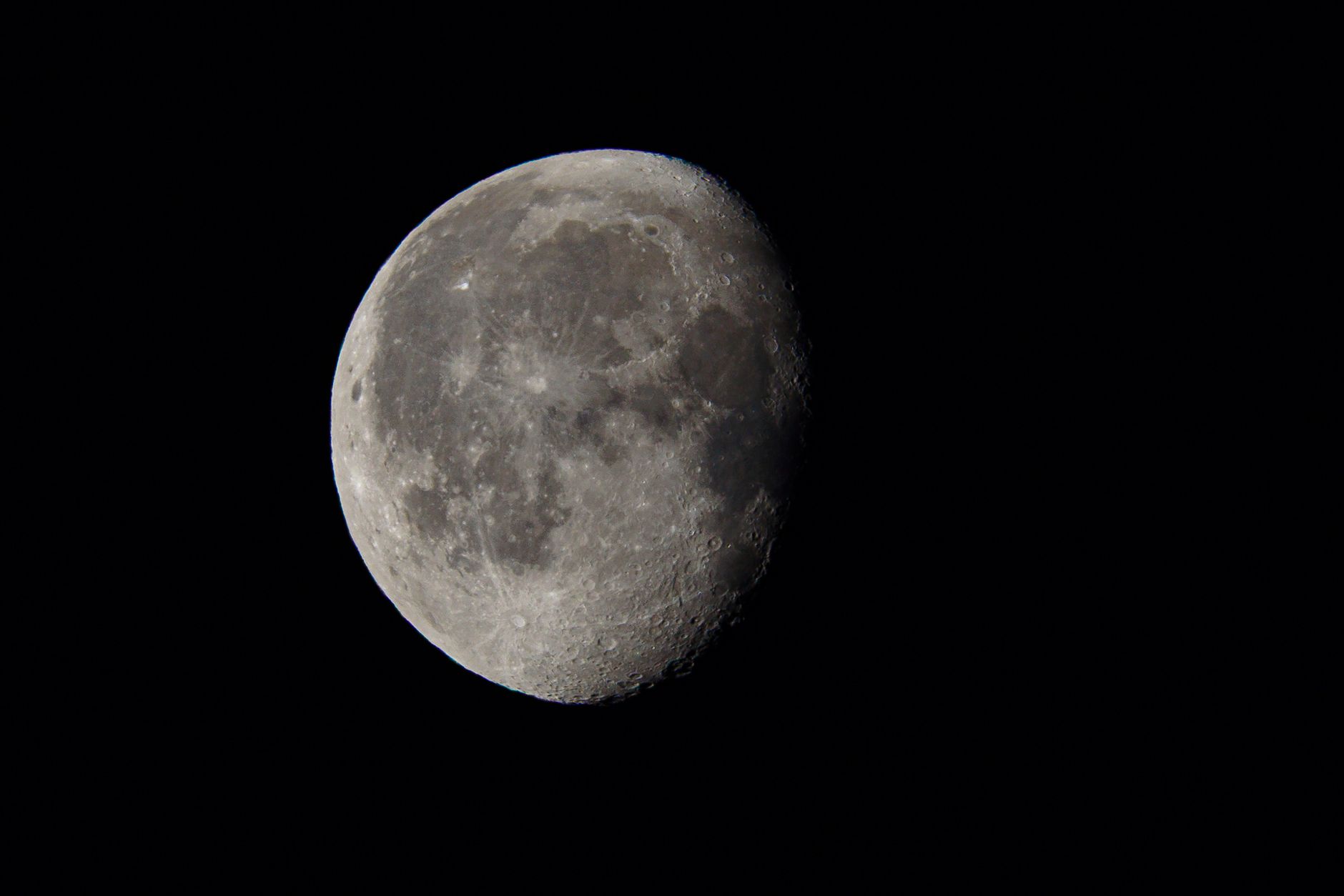 Waning Gibbous vs. Crescent: Best Moon Phase for Banishing - moonrituallibrary
